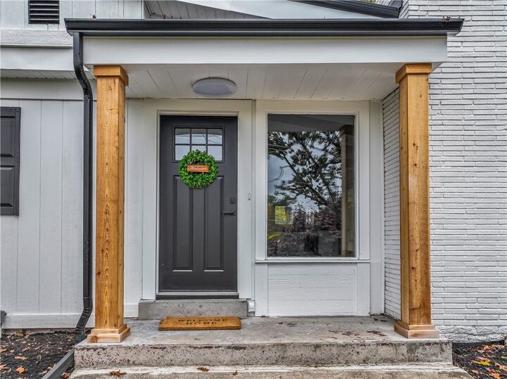 Property Photo:  687 Bower Hill Road  PA 15367