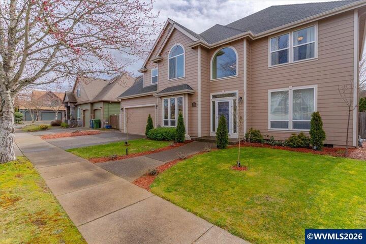 Property Photo:  2354 Bluebell Av SE  OR 97306 