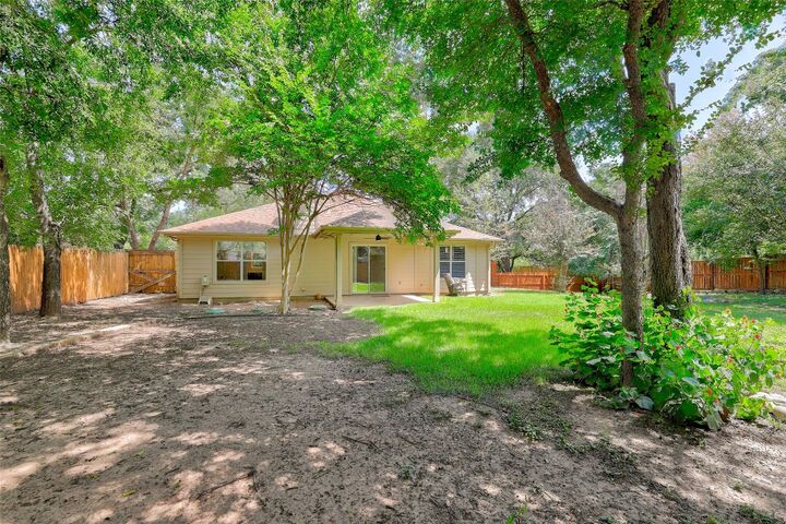 Property Photo:  1106 Serenada Drive  TX 78628