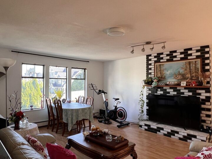 Property Photo:  9580 Blundell Road Upper  BC V6Y 1K6 