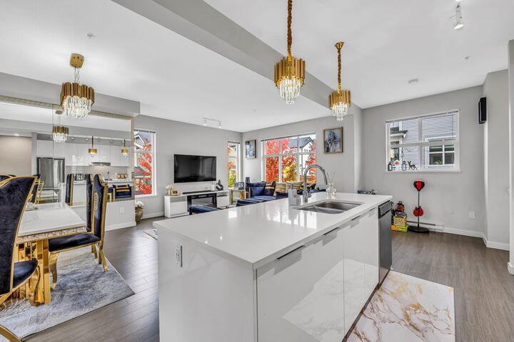 Property Photo: 11295 Pazarena Place 1505 BC V2X 4K9