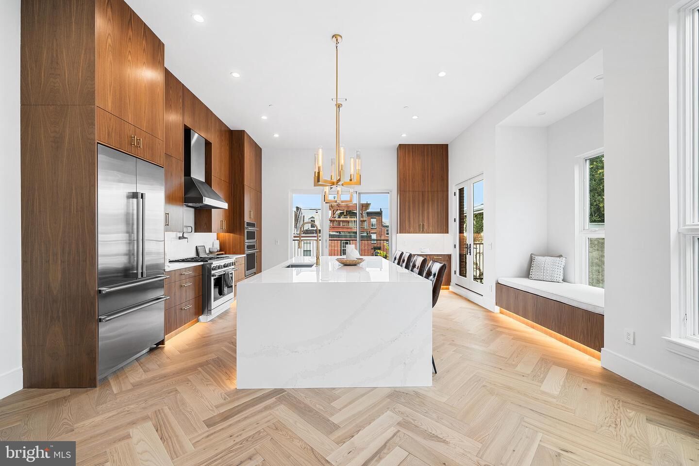 Property Photo: 1242 E Oxford Street PA 19125