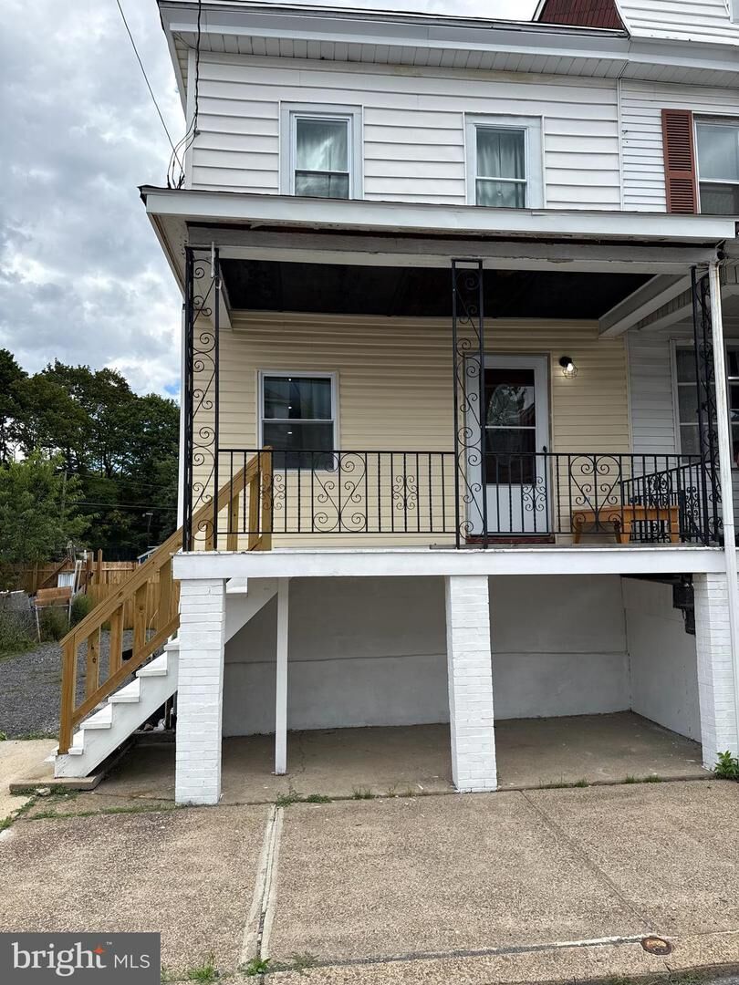Property Photo: 133 N Locust Street PA 17851