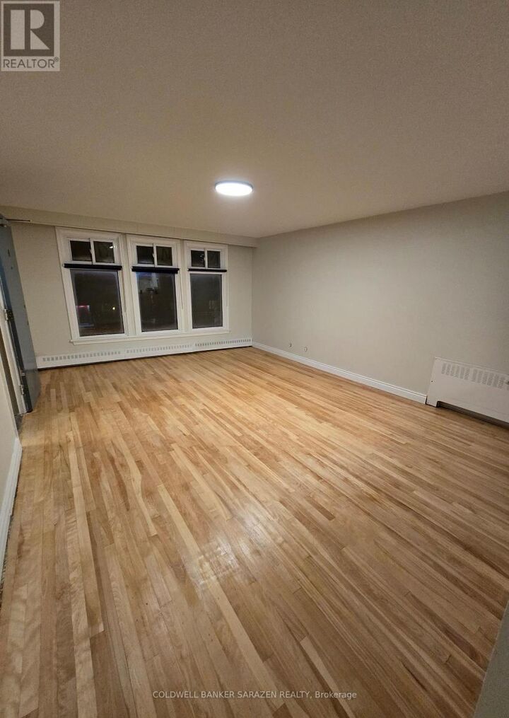 Property Photo:  33 Coupal Street 2  ON K1L 5Z9