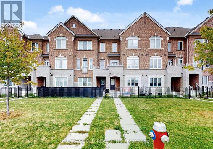 Property Photo:  21 Gemma Place  ON L6Z 0J5 