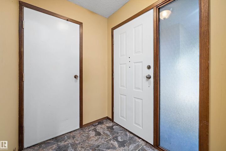 Property Photo:  2031 104A Street NW  AB T6J 5A6 
