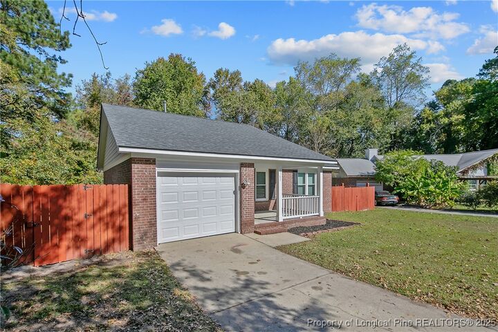 Property Photo: 6761 Arnish Court NC 28306