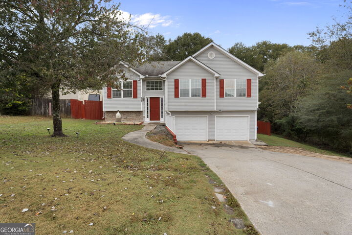 Property Photo: 336 Shenandoah Circle GA 30680