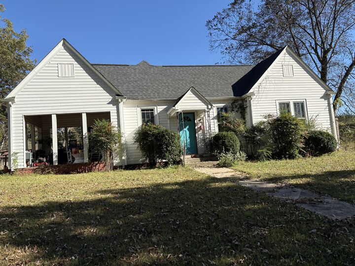 Property Photo: 449 S Elm Street TN 37397