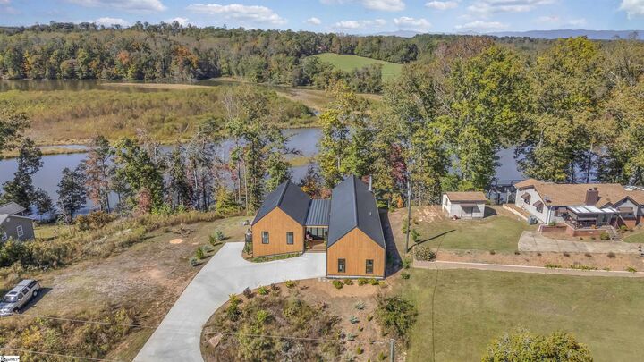 Property Photo:  562 Club Drive  SC 29611 