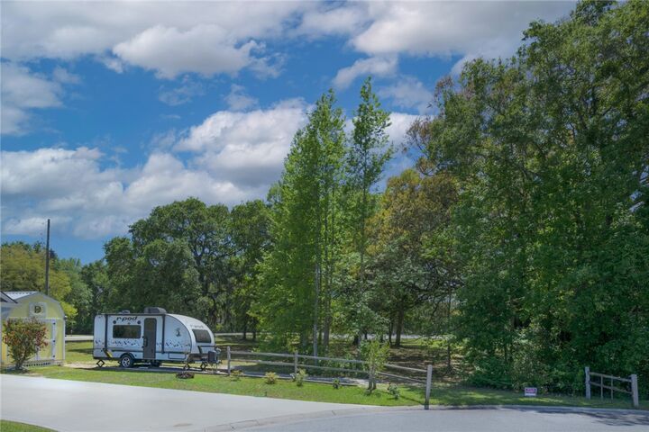 Property Photo: 107 Elmo H Circle GA 31558