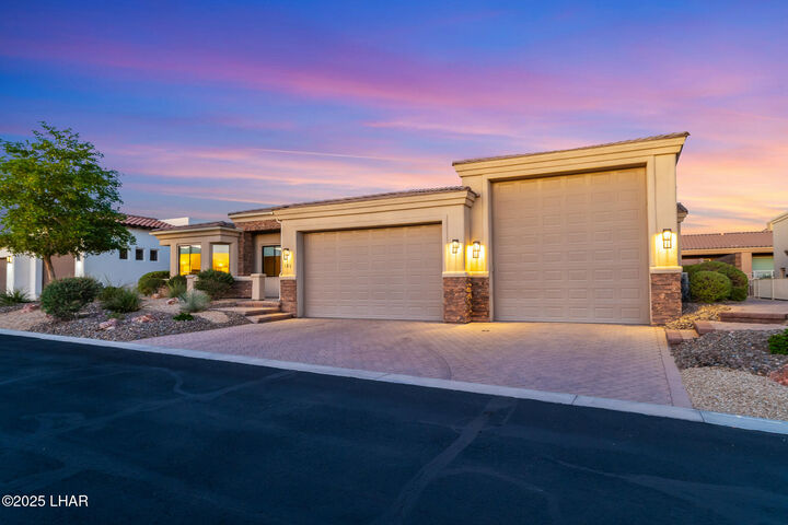 Property Photo:  1650 Sailing Hawk Dr 125  AZ 86404