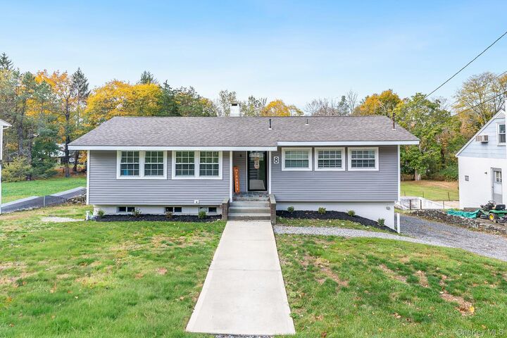 Property Photo:  8 Robert Road  NY 12603 