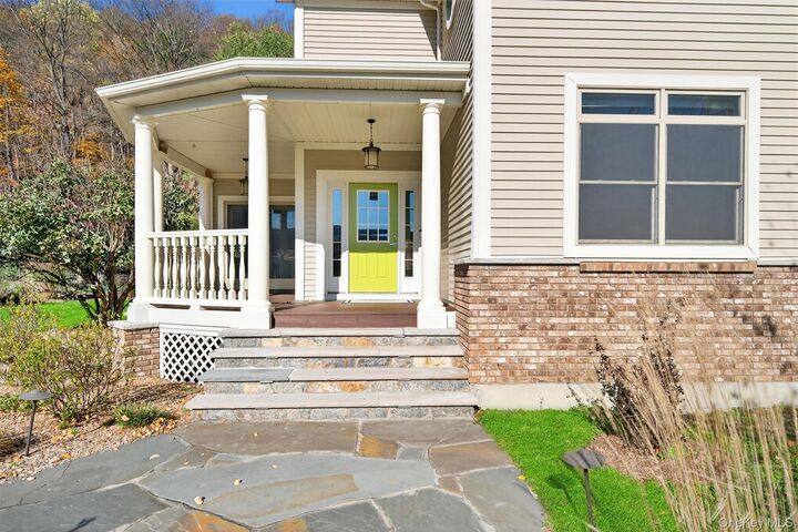 Property Photo:  28 Sutherland Drive  NY 10930