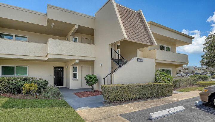Property Photo:  7251 W Country Club Drive N 225  FL 34243