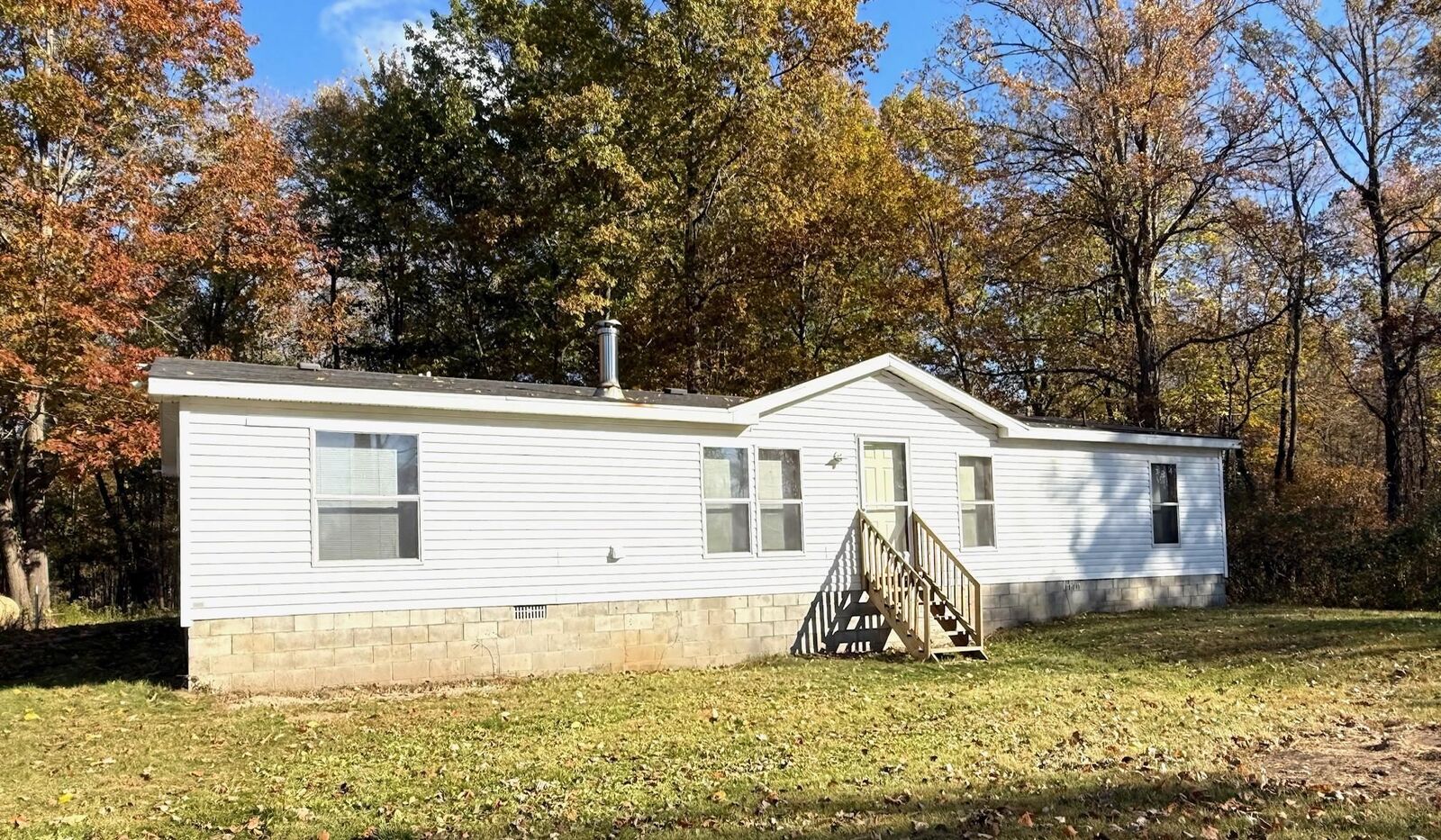 Property Photo:  2673 Davis Road  MI 48703