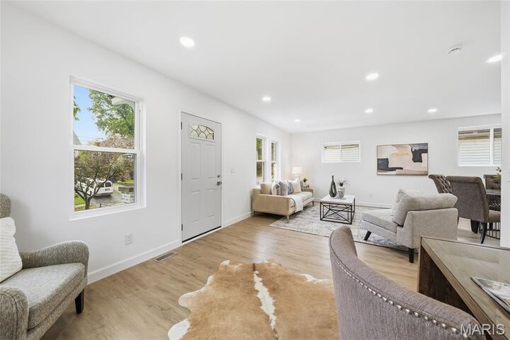 Property Photo:  7113 Arsenal Street  MO 63143