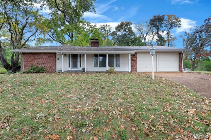 Property Photo:  12725 Westport Drive  MO 63146