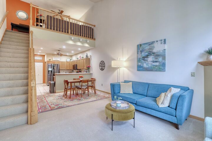 Property Photo:  2408 Fox River Pkwy B  WI 53189