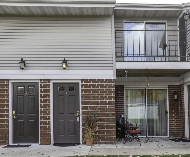 Property Photo:  N110w16867 Ashbury Cir 3  WI 53022