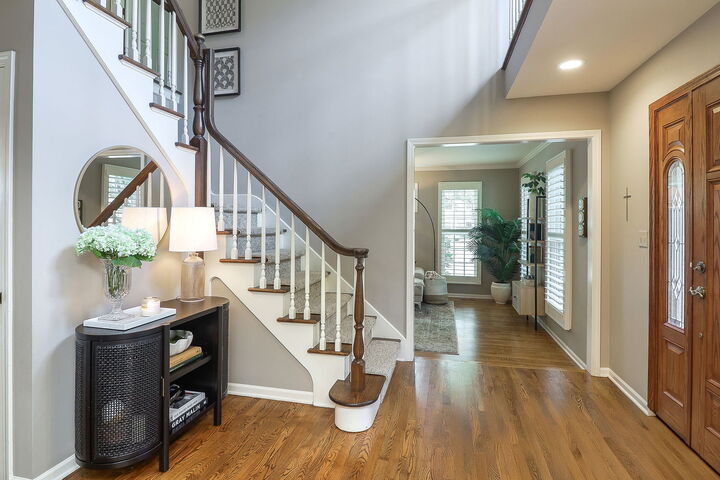 Property Photo:  2042 Wexford Circle  IL 60189 