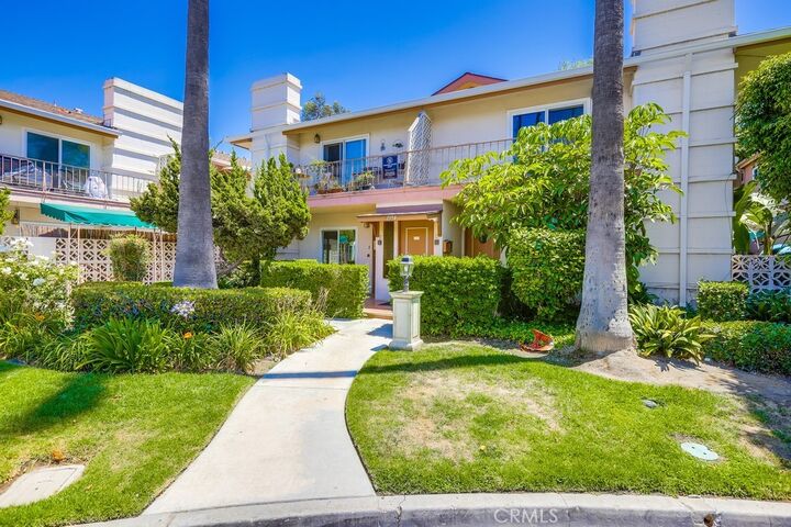 Property Photo:  1354 Shadow Lane 102  CA 92831 