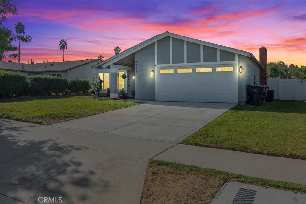 Property Photo:  2922 Myers  CA 92503 