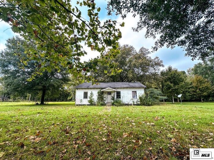Property Photo: 602 Highway 916 LA 71368