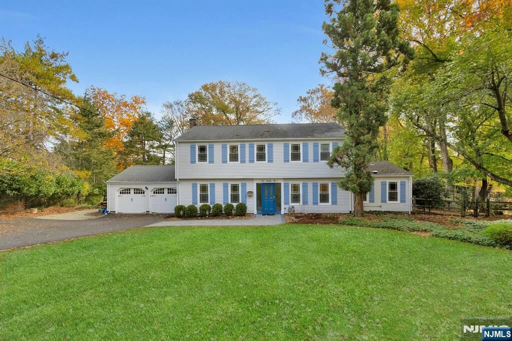Property Photo:  258 Rivervale Road  NJ 07675 