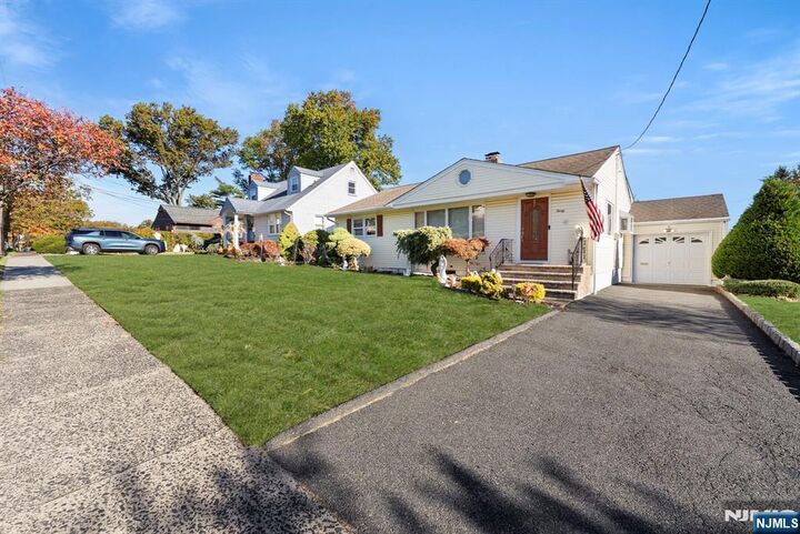 Property Photo:  30 Notch Road  NJ 07013