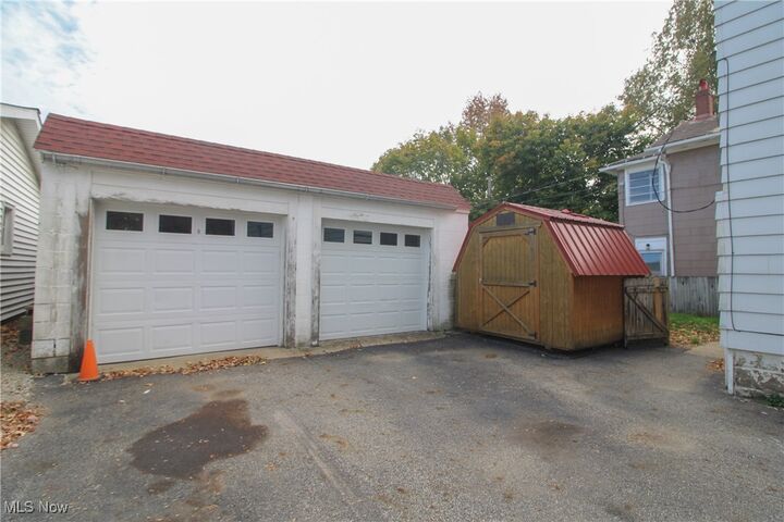 Property Photo:  148 S Vine Street  OH 44408 