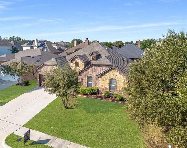 Property Photo:  109 Reatta Drive  TX 76247