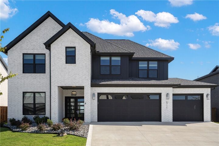 Property Photo: 6711 SW Brilliance Terrace AR 72713