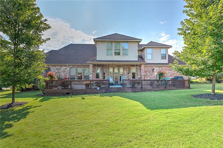 Property Photo:  2613 S Horizon Boulevard  AR 72758