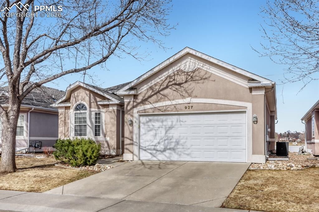 Property Photo:  927 Champion Circle  CO 80503 