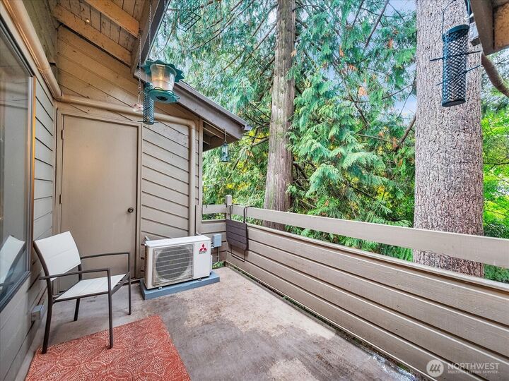 Property Photo:  19123  Ballinger Way NE 304  WA 98155 