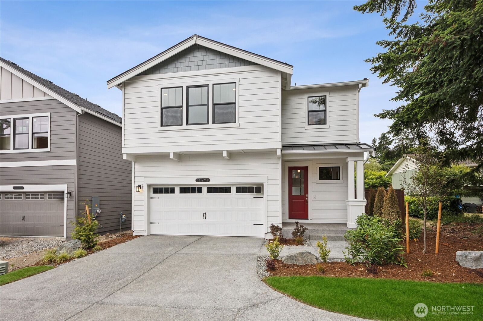 Property Photo: 11567 SE 84th Street 45 WA 98056