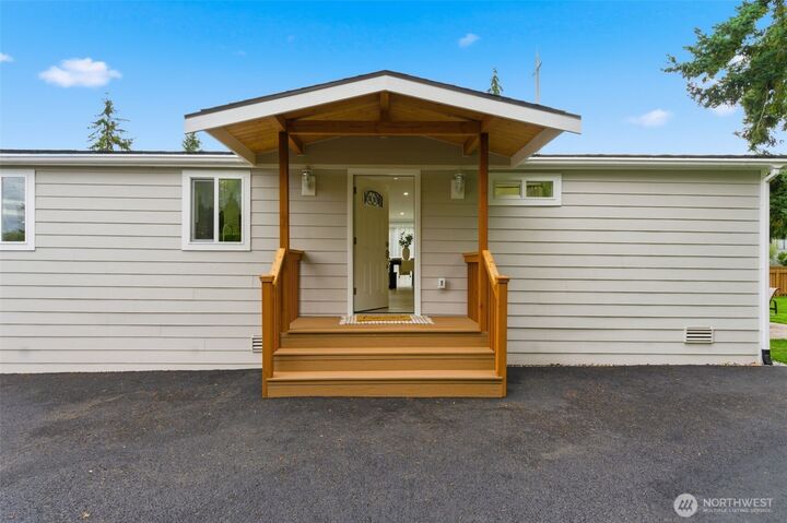 Property Photo:  1815  Casino Road W  WA 98204