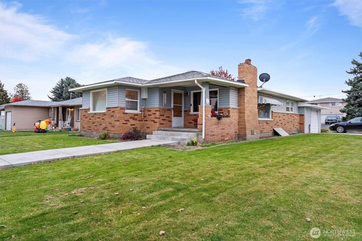 Property Photo: 501 E 4th Street WA 98857