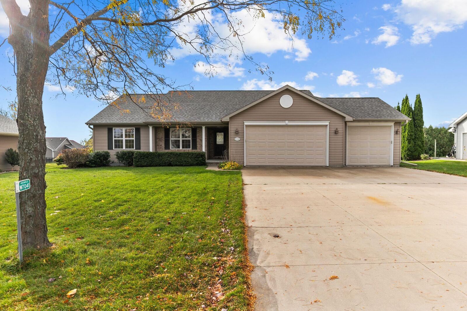 Property Photo: W7041 Glen Valley Drive WI 54942