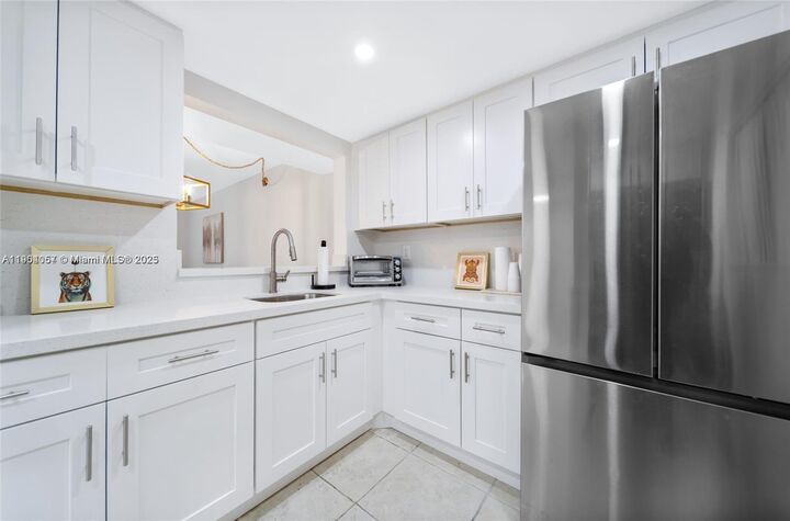 Property Photo:  8005 SW 107th Ave 122  FL 33173