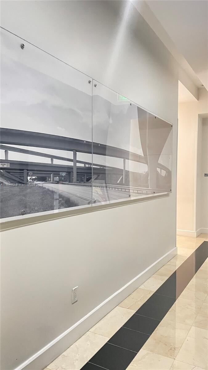 Property Photo:  350 NE 24th St 404  FL 33137