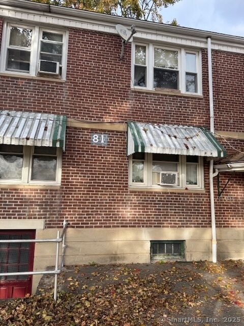 Property Photo:  117 Canaan Court Bld 81, 18  CT 06614 