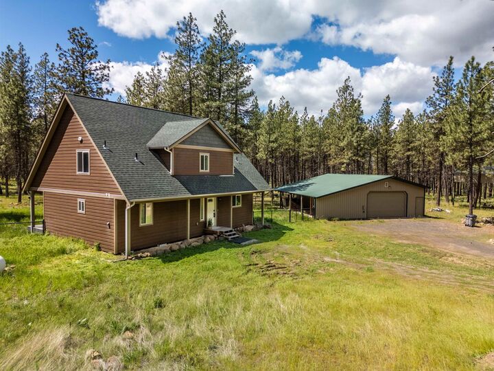 Property Photo: 22410 S Ritchey Rd WA 99004