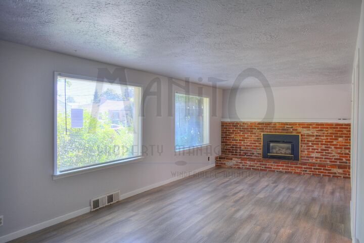 Property Photo:  5709 N C St  WA 99205