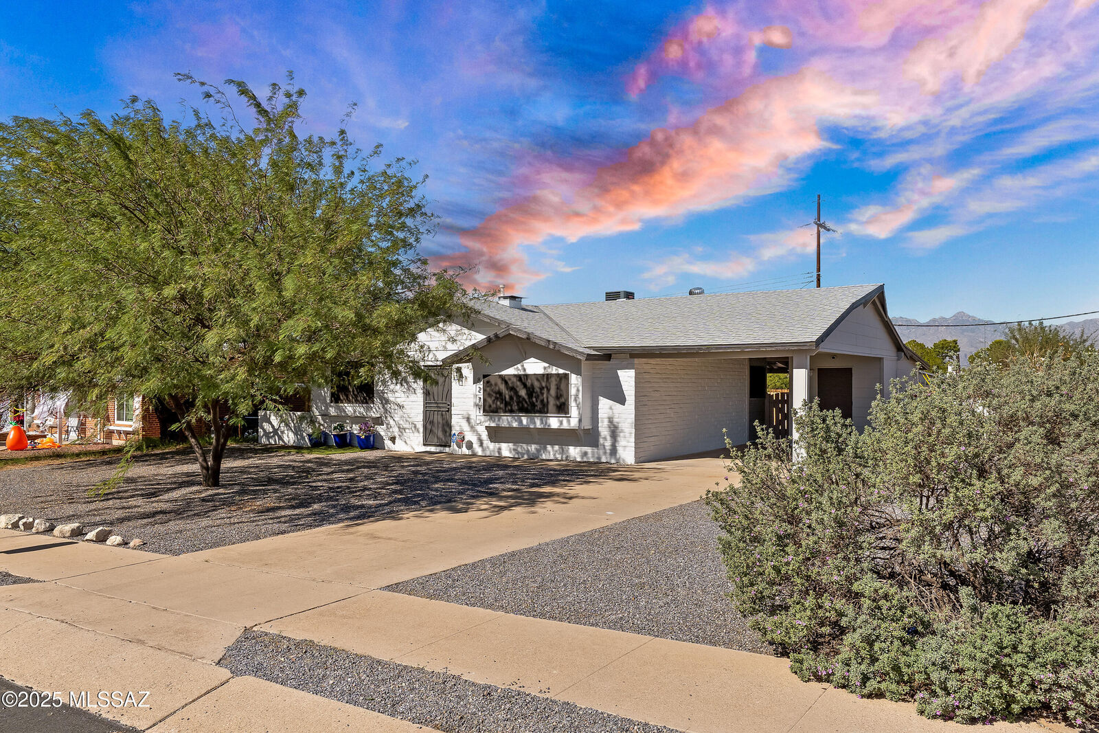 Property Photo:  8271 E Kenyon Drive  AZ 85710 