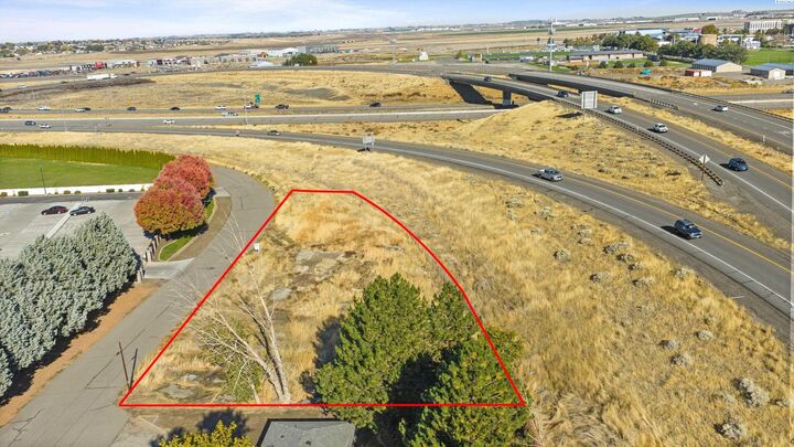 Property Photo:  Nka Road 28  WA 99301