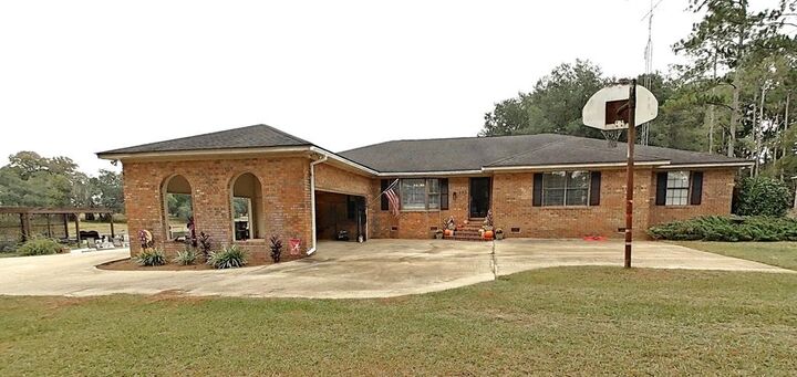 Property Photo: 290 Long Rd GA 39817