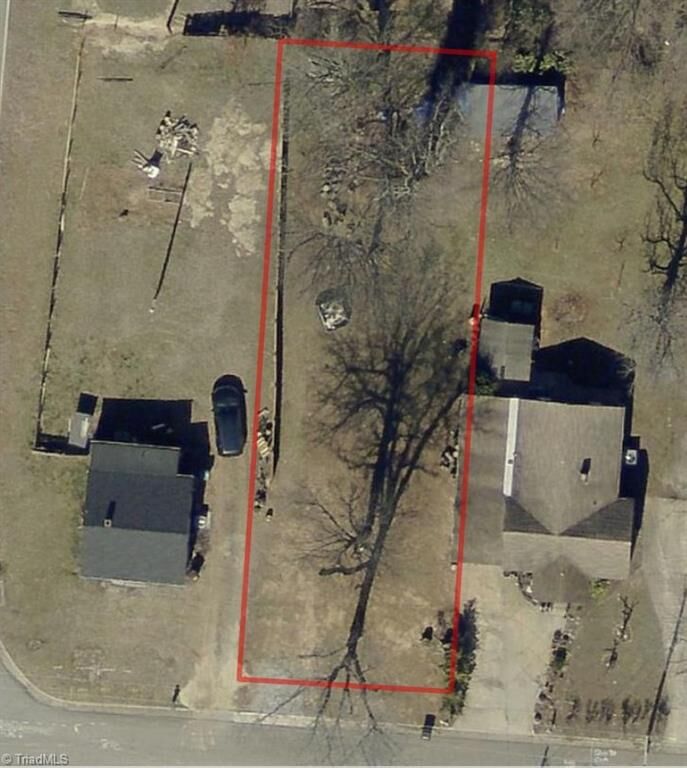 2403 Friends Avenue  High Point NC 27260 photo