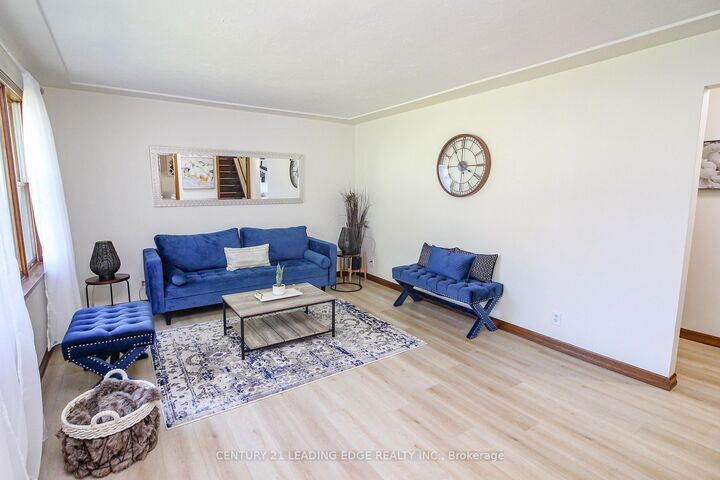 Property Photo: 121 Northview Avenue ON L1N 2G8